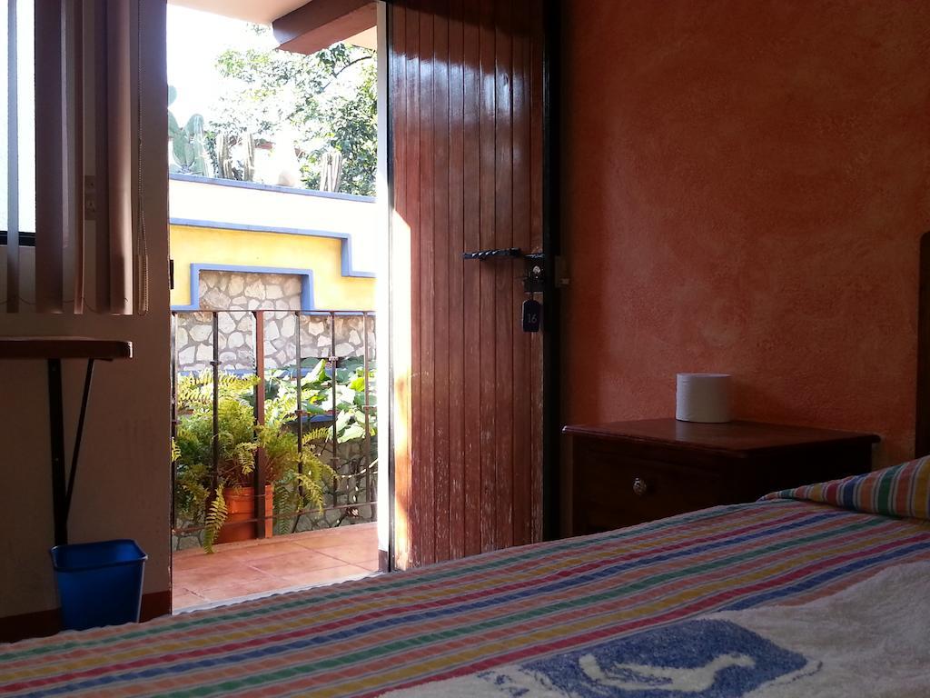 Hotel Casa Arnel Oaxaca Szoba fotó